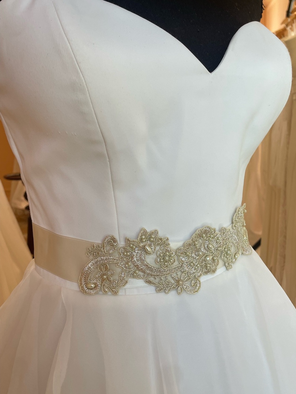 Ivy Gold Sash